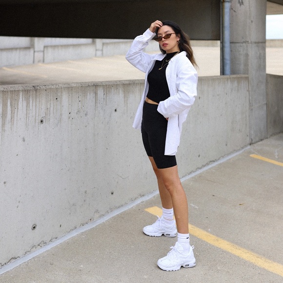 Meet your Posher, Kristie - Picture 5 of 11